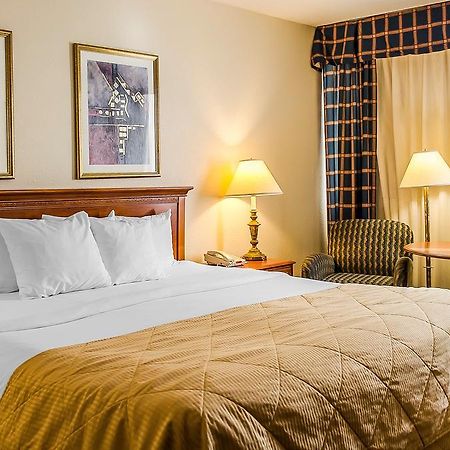 Norwood Inn Hudson المظهر الخارجي الصورة