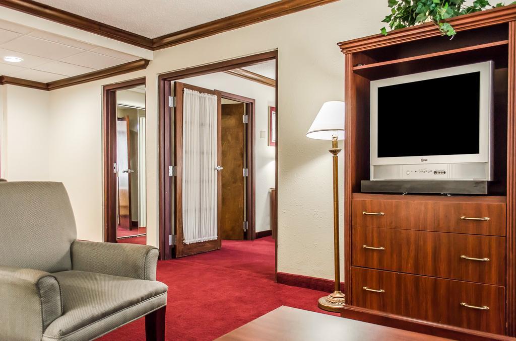 Norwood Inn Hudson المظهر الخارجي الصورة