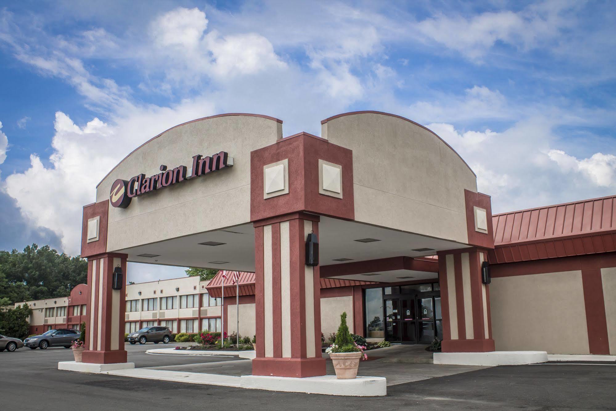 Norwood Inn Hudson المظهر الخارجي الصورة