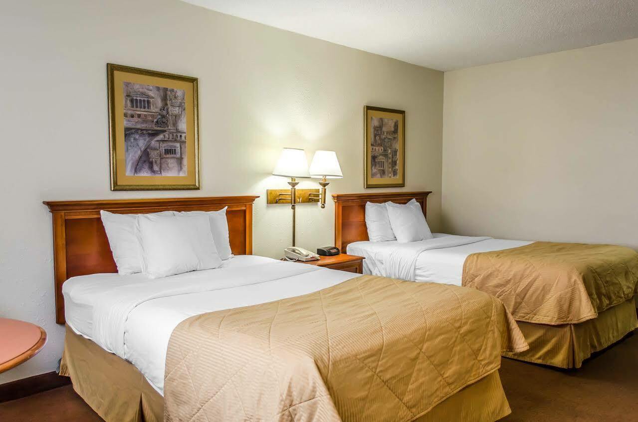 Norwood Inn Hudson المظهر الخارجي الصورة