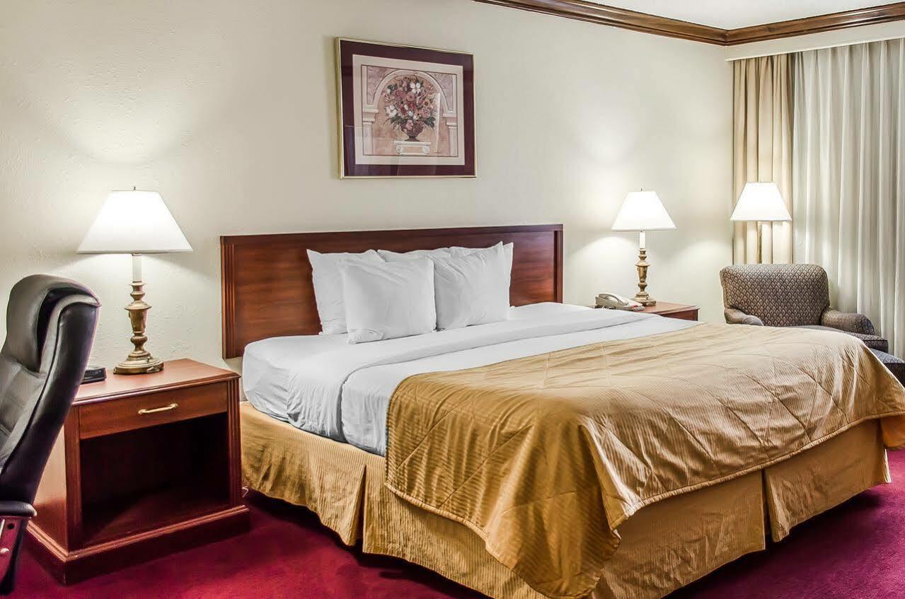 Norwood Inn Hudson المظهر الخارجي الصورة